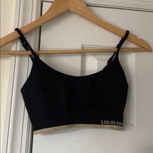 Lululemon sports bra